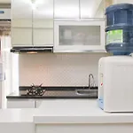 Comfortable And Cozy Living 2Br At Lagoon Bekasi Town Square Apartment By Travelio
