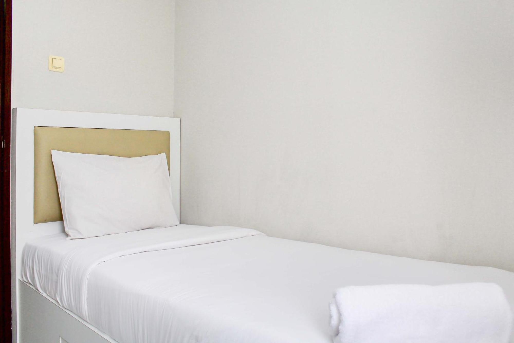 Comfortable And Cozy Living 2br At Lagoon Town Square By Travelio