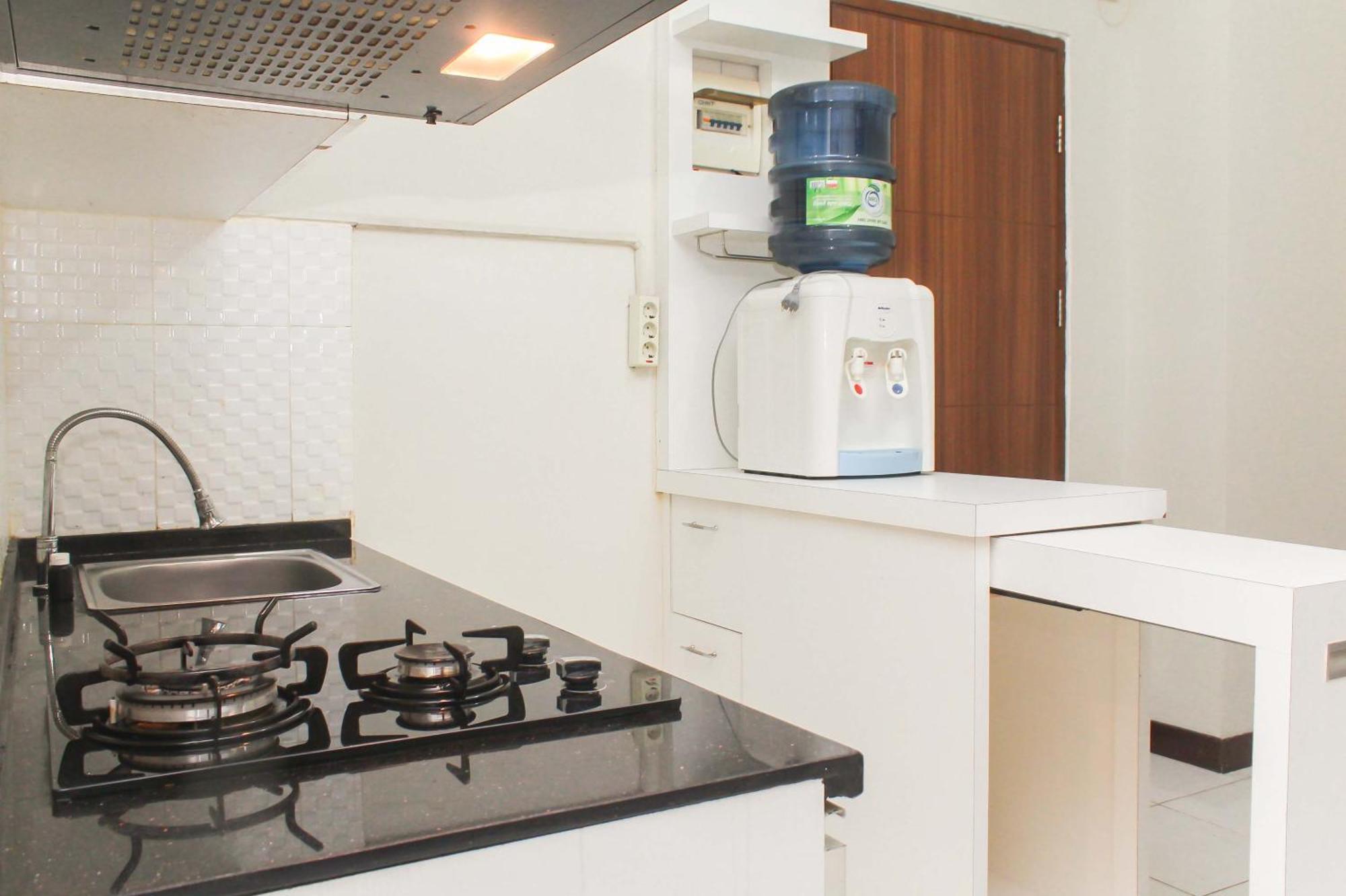 Apartemen Comfortable And Cozy Living 2br At Lagoon Town Square By Travelio